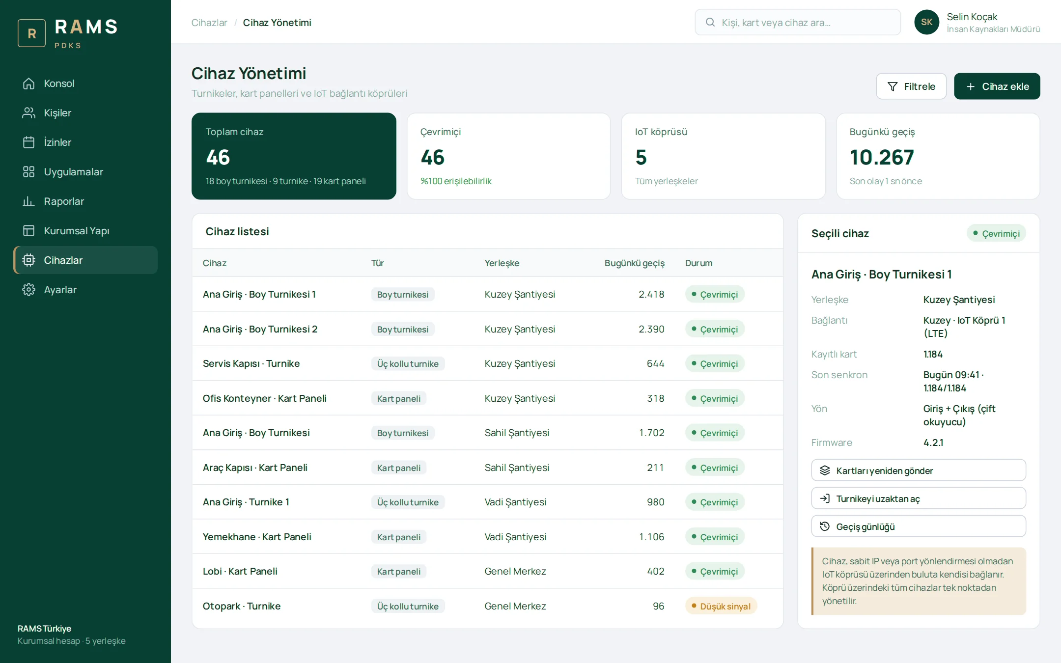 Connection and last sync details of a selected full-height turnstile on the RAMS PDKS device management screen